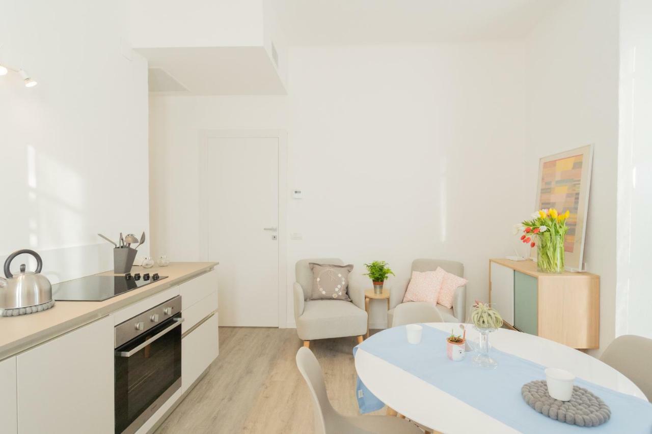 The Little Prince Apartment By Rent All Como Exteriör bild