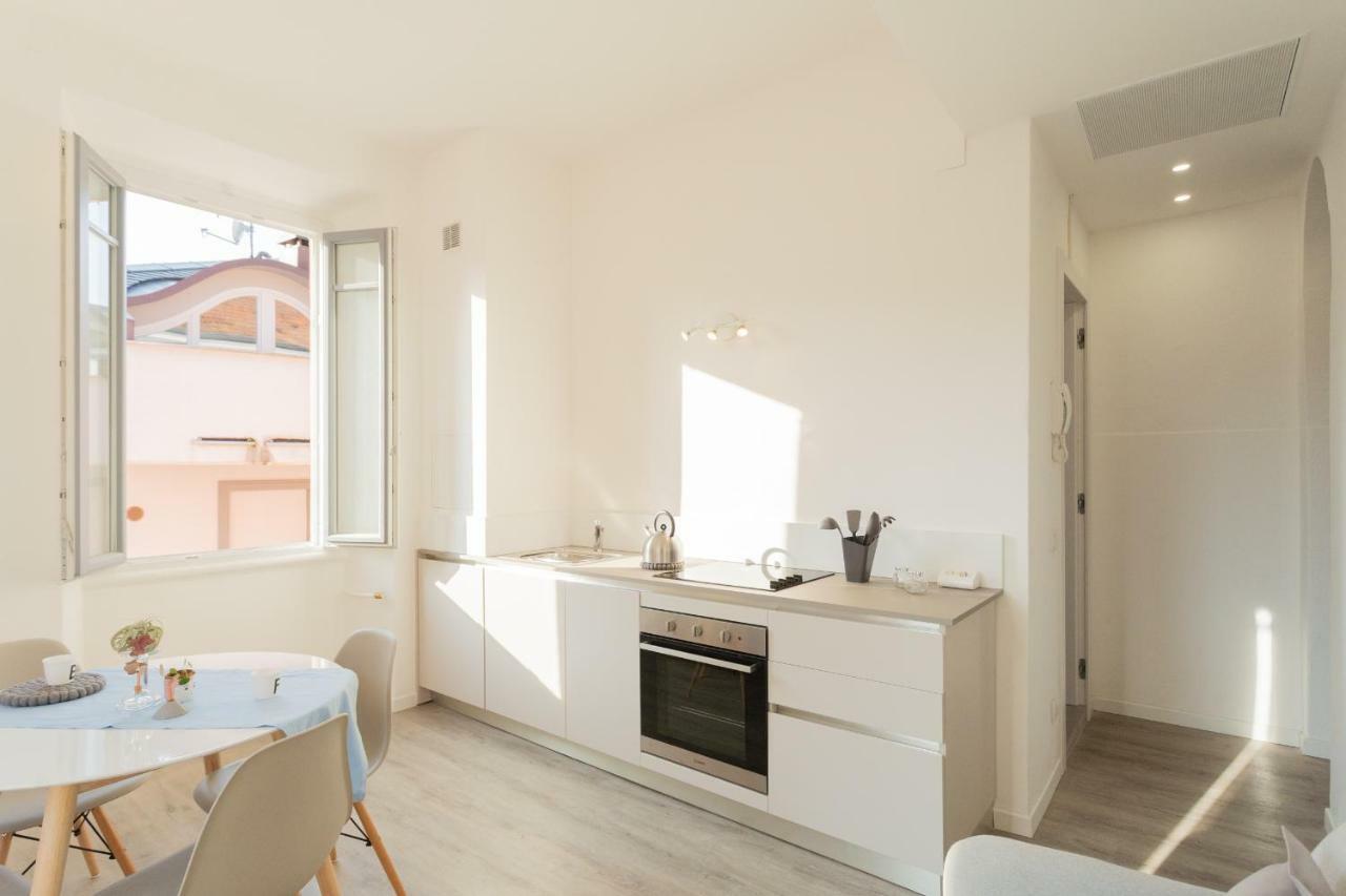 The Little Prince Apartment By Rent All Como Exteriör bild