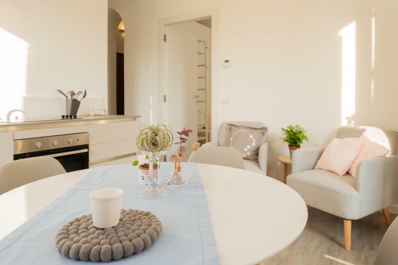 The Little Prince Apartment By Rent All Como Exteriör bild