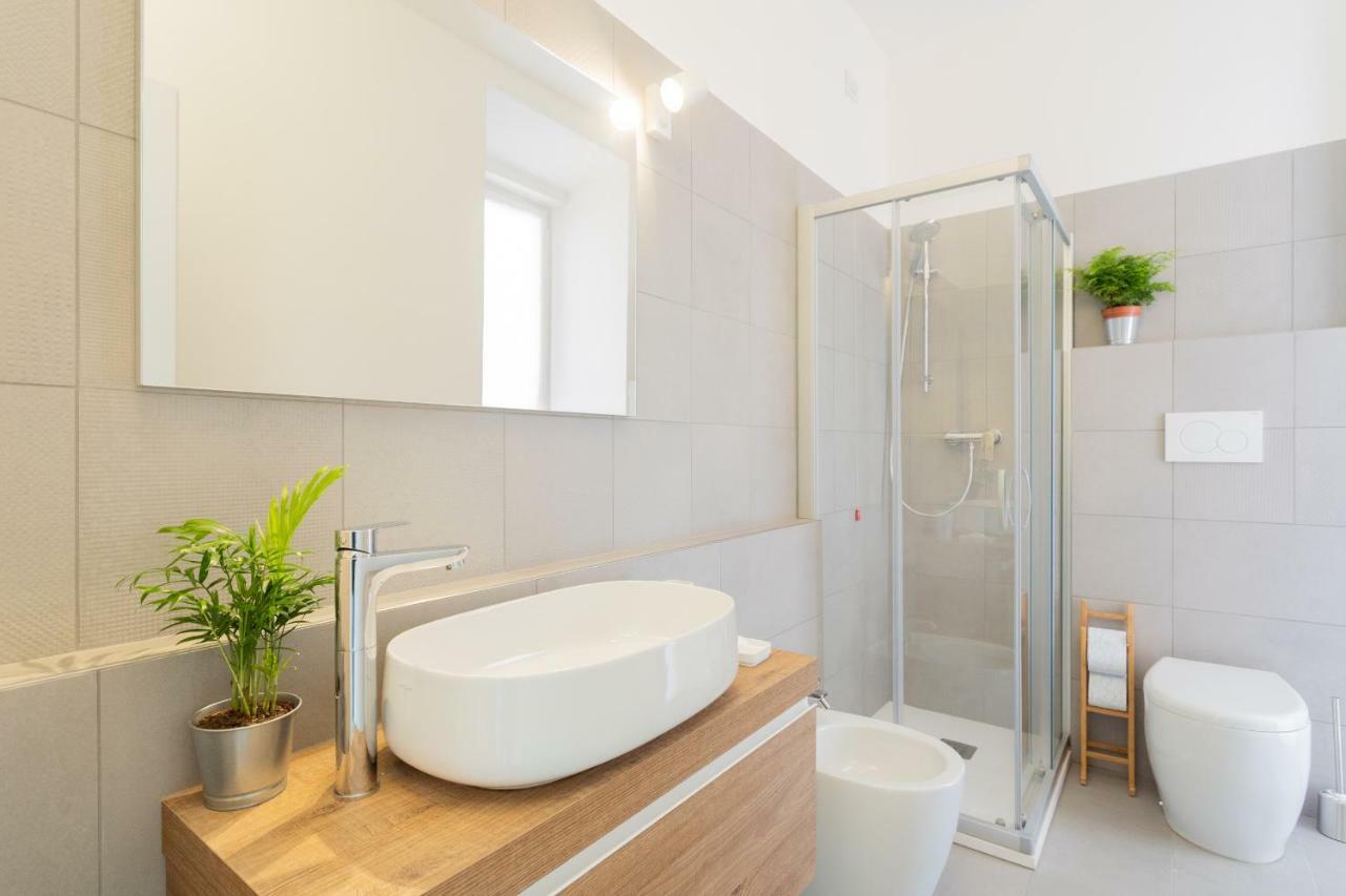 The Little Prince Apartment By Rent All Como Exteriör bild